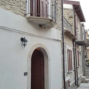 Borgo Franza Vacanze , Basicò Italia