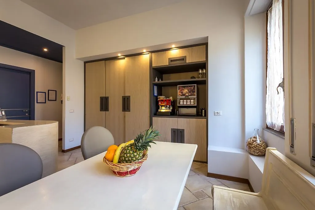 Blu Notte Guest House Florence Italy