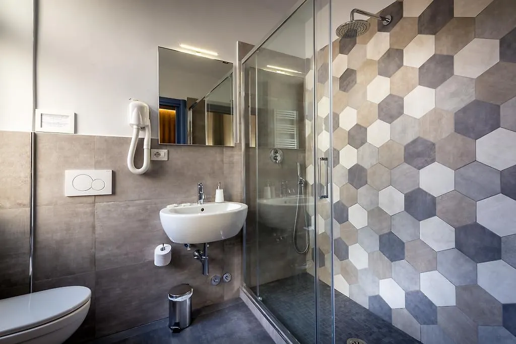 Blu Notte Guest House Флоренция