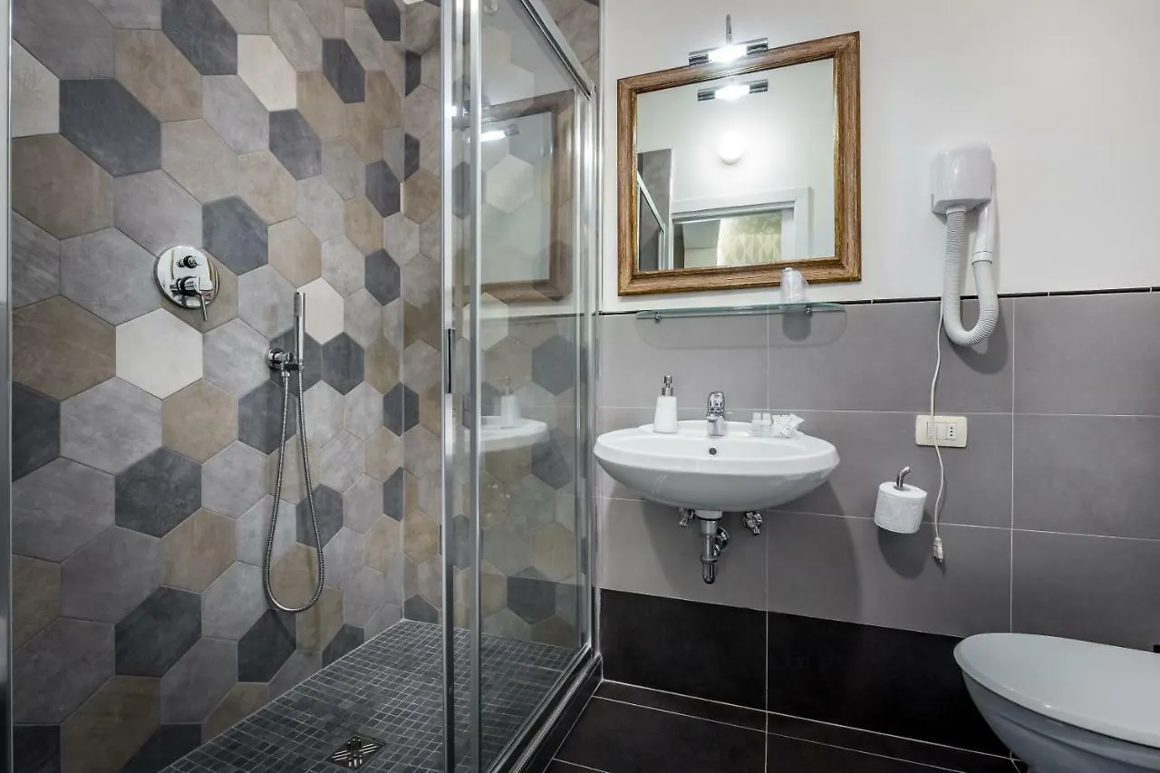 Blu Notte Guest House Флоренция